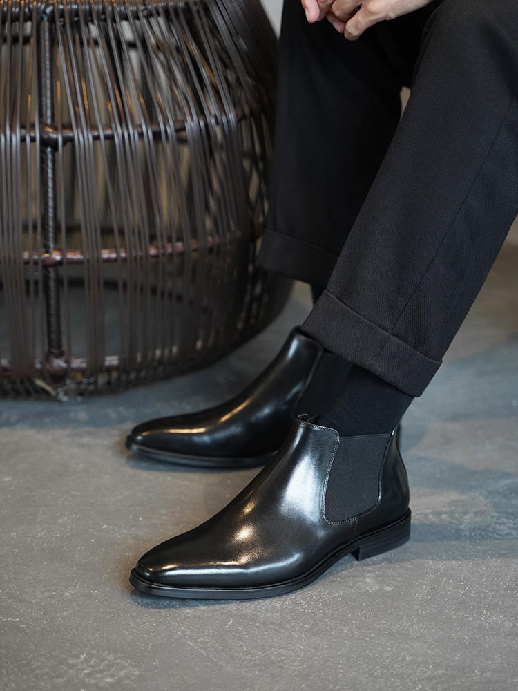 Men's British Vintage Handmade Chelsea Leather Boots