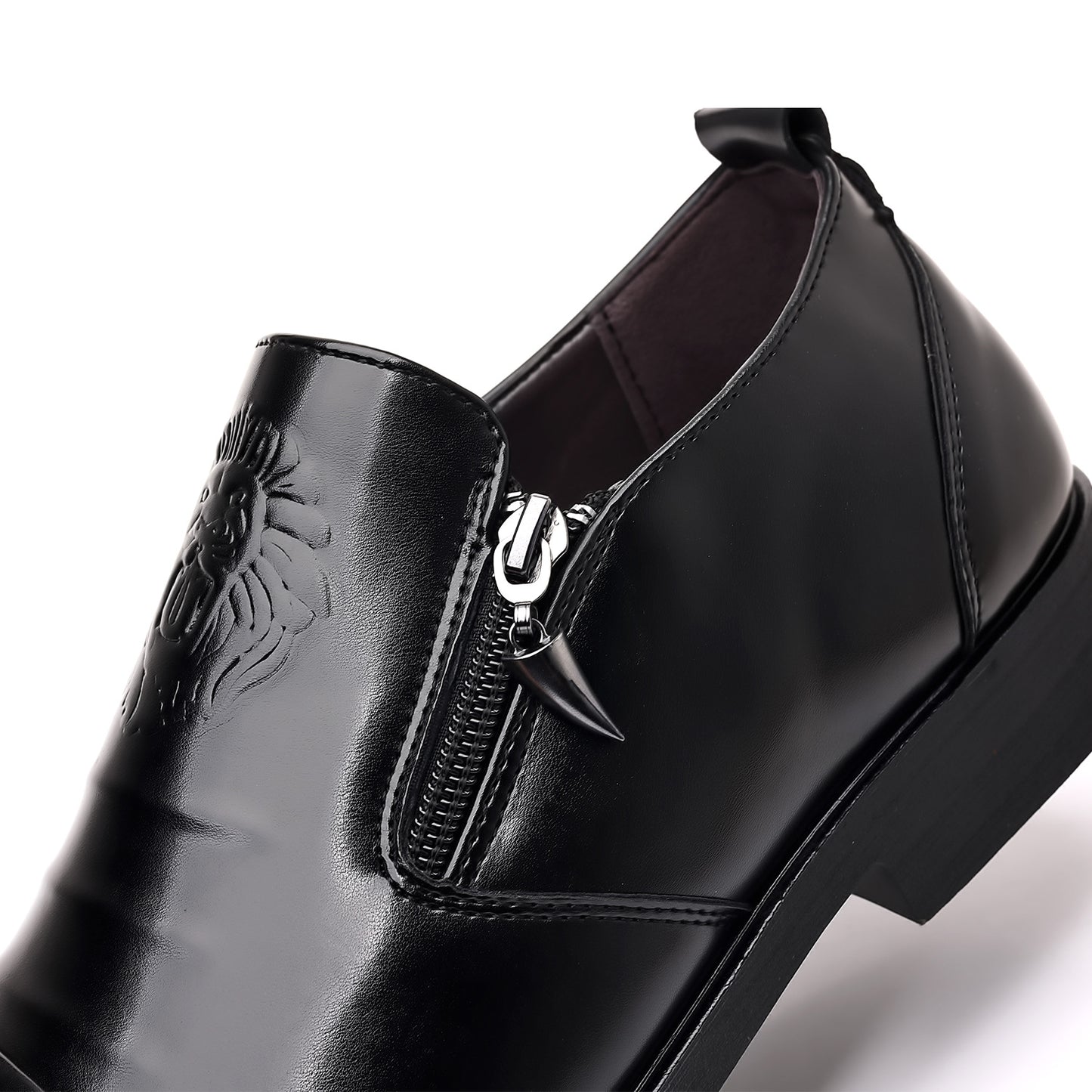 Lion Head Zipper Pointed Toe Casual Leather Shoes
