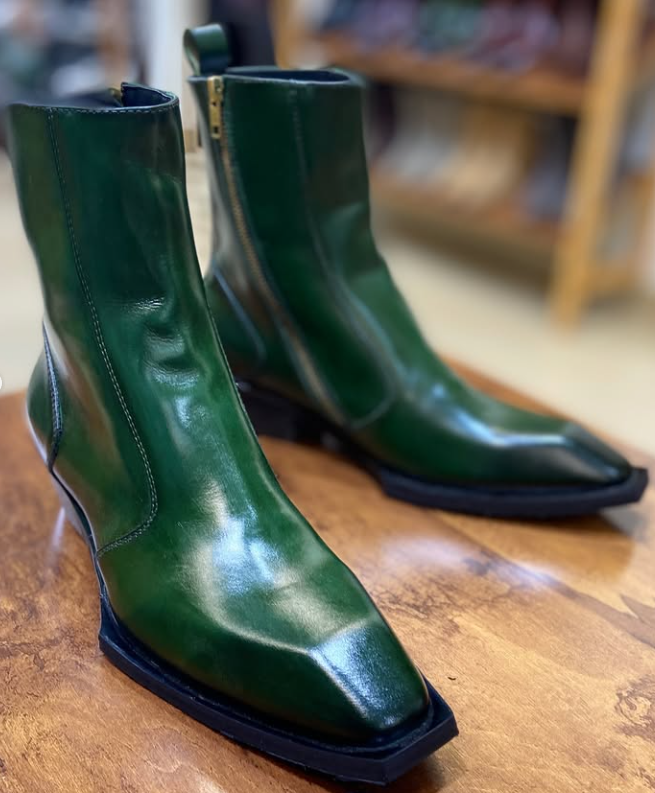 Men's Pointed Toe Chelsea Leather Ankle Boots