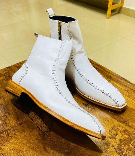 Exquisite Handcrafted White Leather Boots with Intricate Stitching