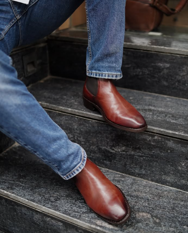 Men's Short Leather Boots Pointed Toe Chelsea Boots