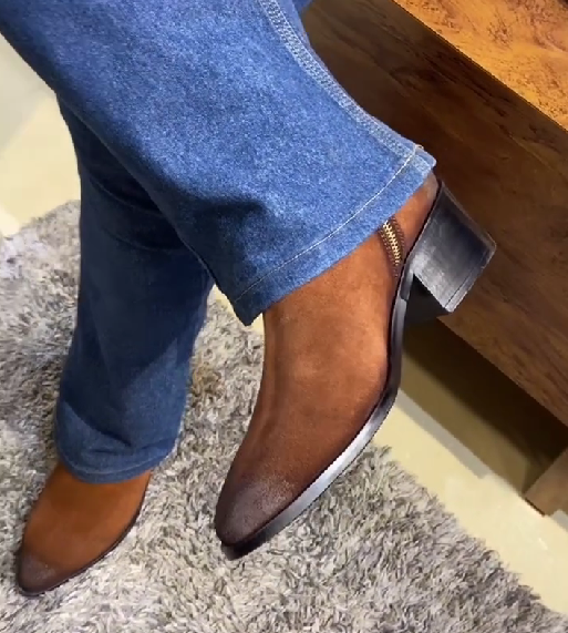 Men's Suede Chelsea Boots