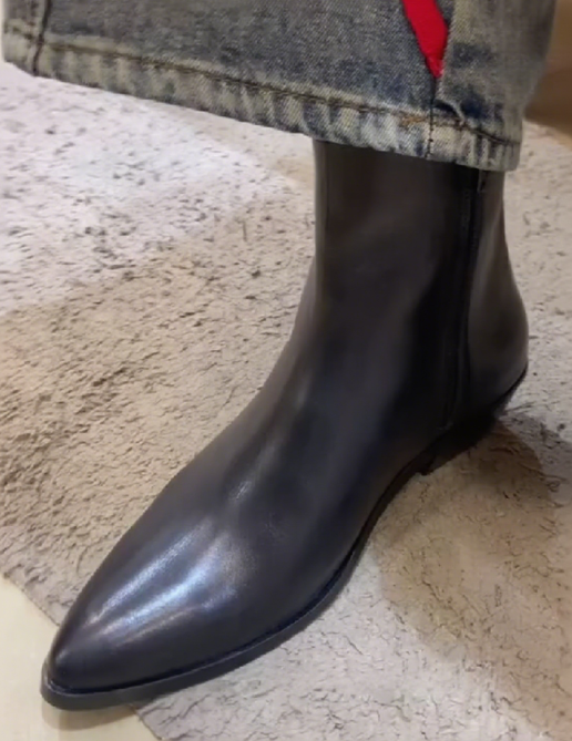 Men's All Black Cuban Pointed Leather Boots