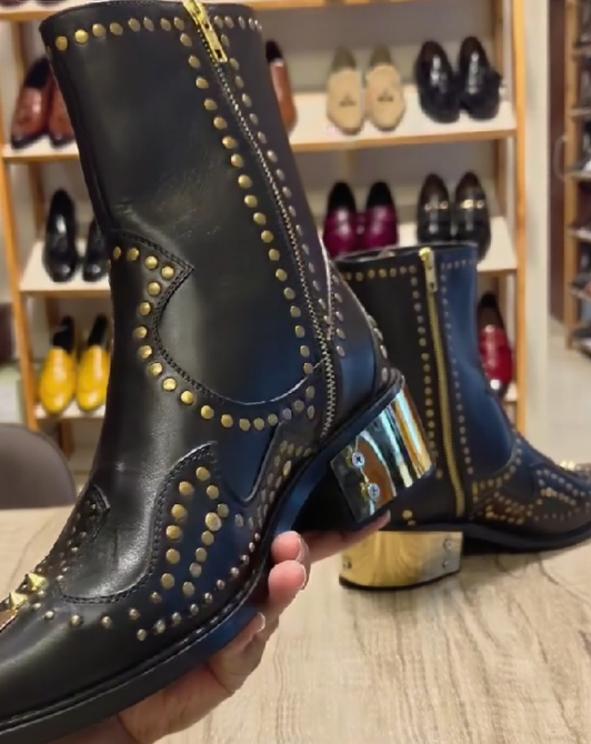 Men's Metal Toe Embroidered Rivet Ankle Boots