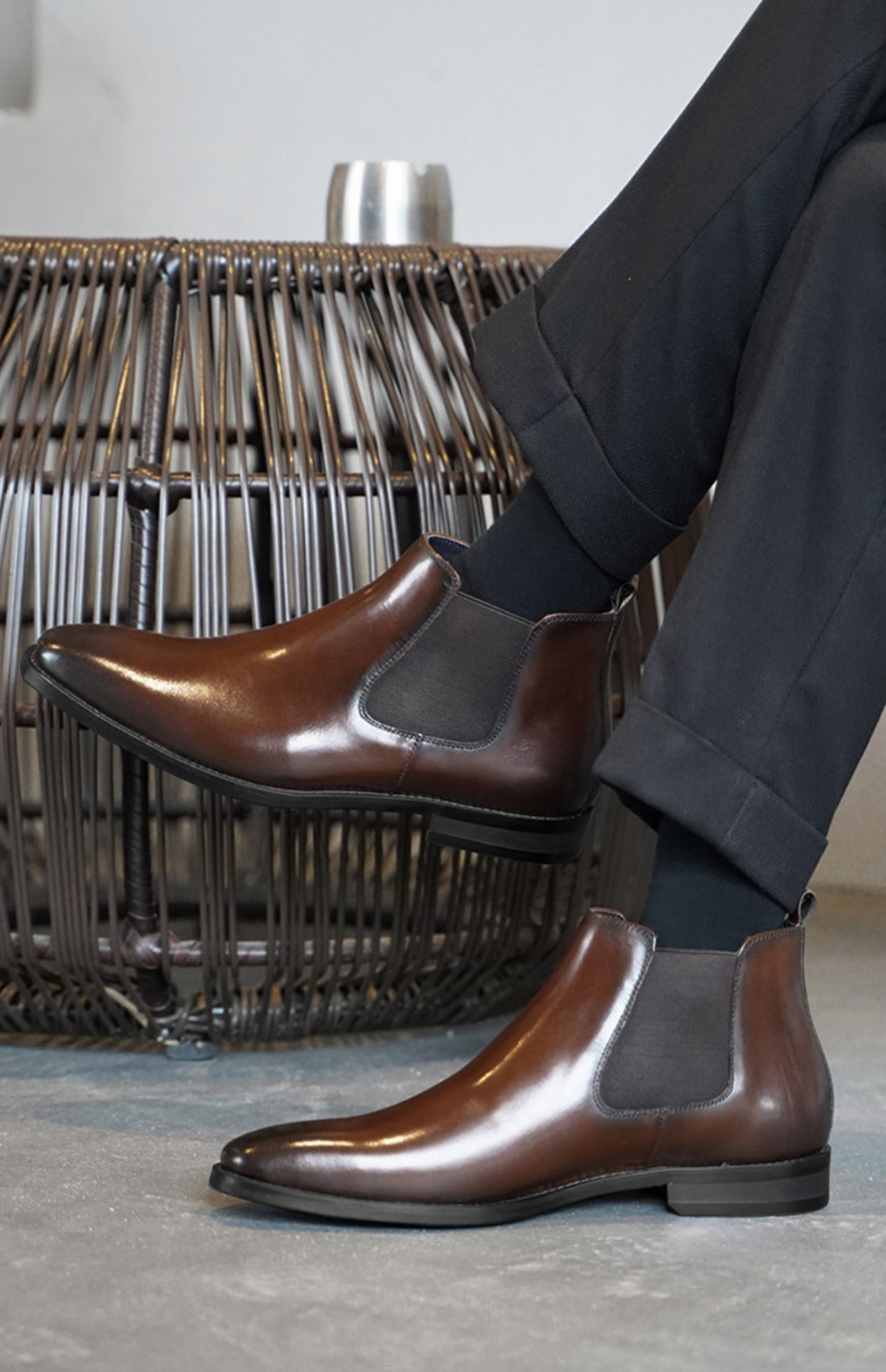 Men's British Vintage Handmade Chelsea Leather Boots
