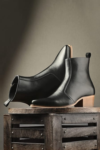 Men's Pointed Toe Chunky Heel Short Leather Boots-Black