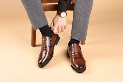 Lion Head Zipper Pointed Toe Casual Leather Shoes