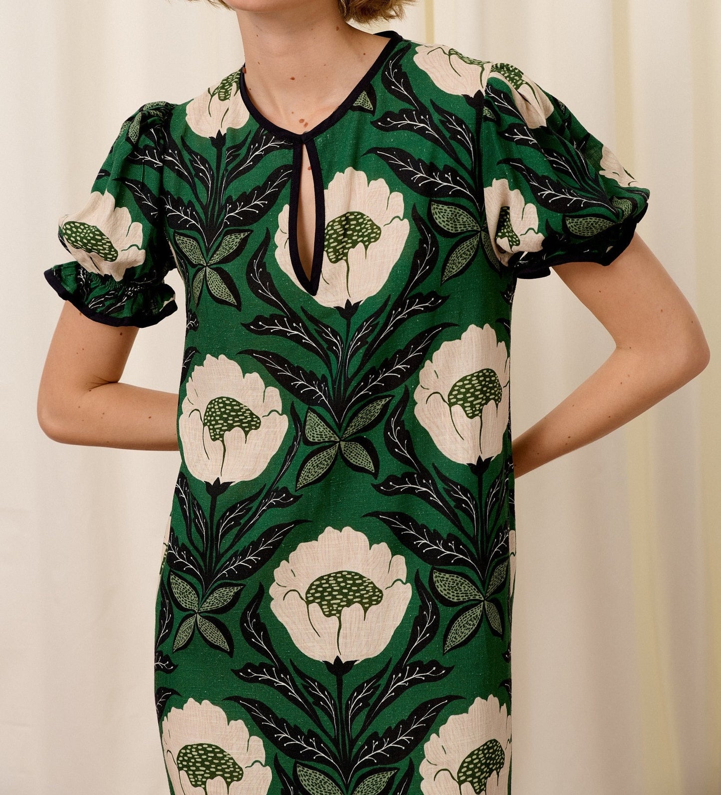 Round Neck Puff Sleeve Slit Dress