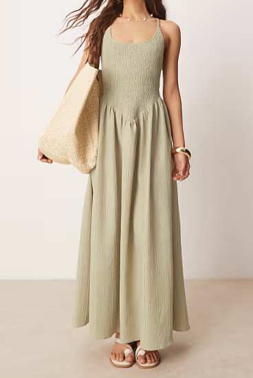 Scoop Neck Crinkle Maxi Dress