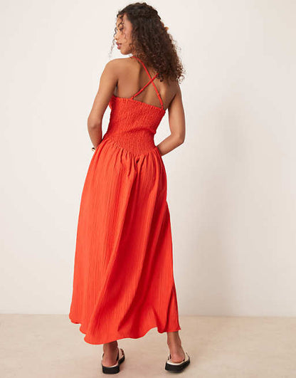Scoop Neck Crinkle Maxi Dress