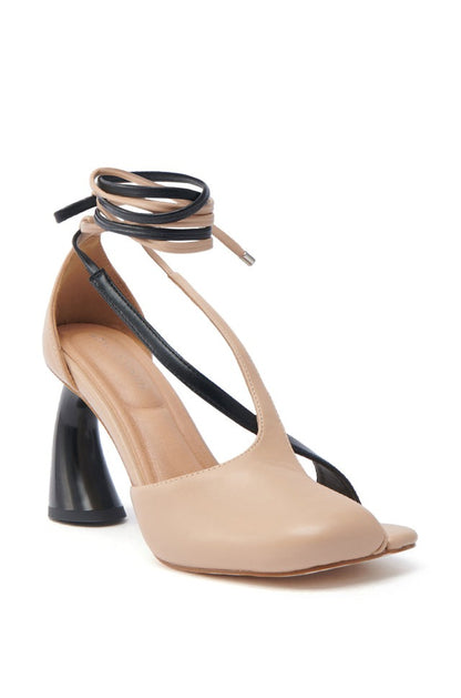 Tan & Black Wrap Up Chunky Pump
