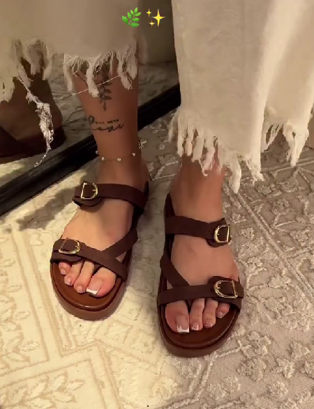 Metal Buckle Thong Platform Sandals
