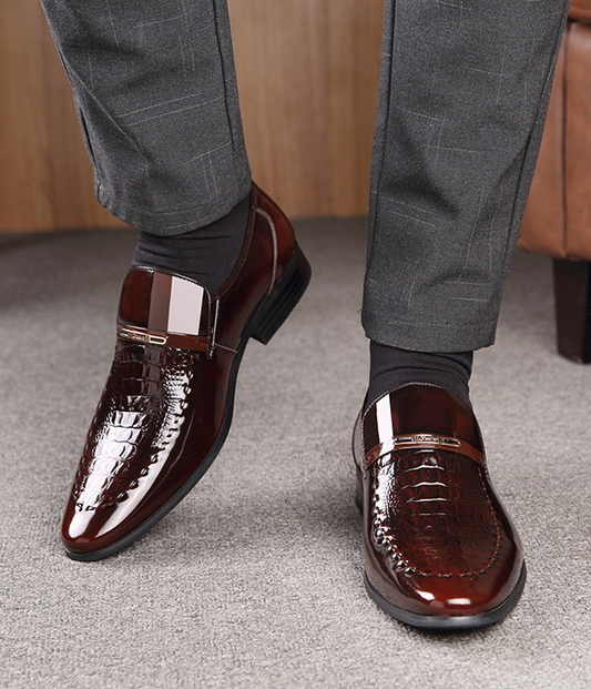 Men's Pointed Toe Crocodile Pattern Shiny Business Leather Shoes