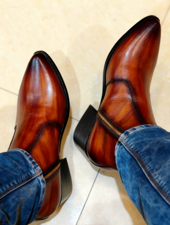 New Shade Pointed Leather Boots