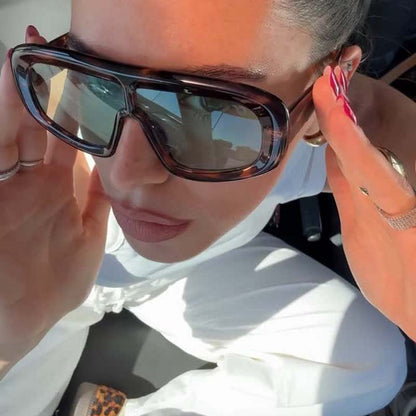 Large One-frame Sunglasses