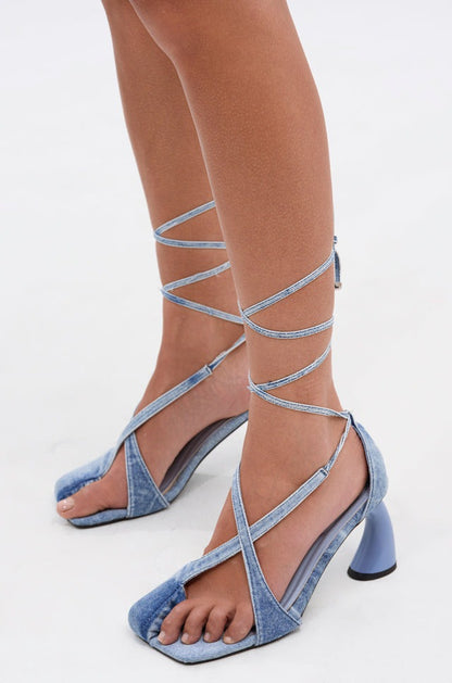 Tan & Black Wrap Up Chunky Pump