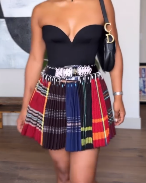 Multicolor Mini Carabiner Pleated Skirt