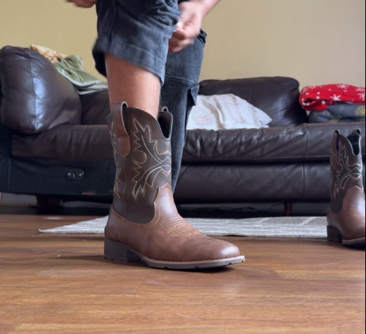 Men's High-top Embroidered Retro Wide-toe Western Cowboy Boots