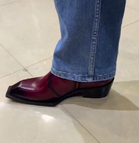 Men's Pointed Toe Chelsea Leather Ankle Boots