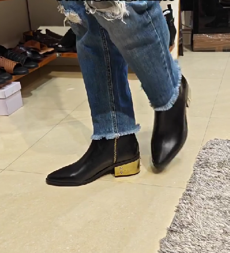 Men's Metal Heel Pointed Toe Ankle Boots