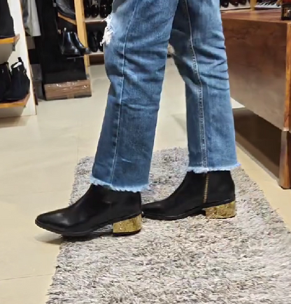 Men's Metal Heel Pointed Toe Ankle Boots