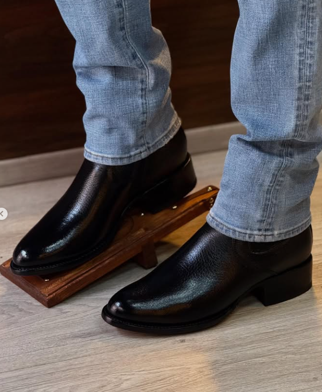 Men's Round Toe Leather Salt Chelsea Ankle Boots
