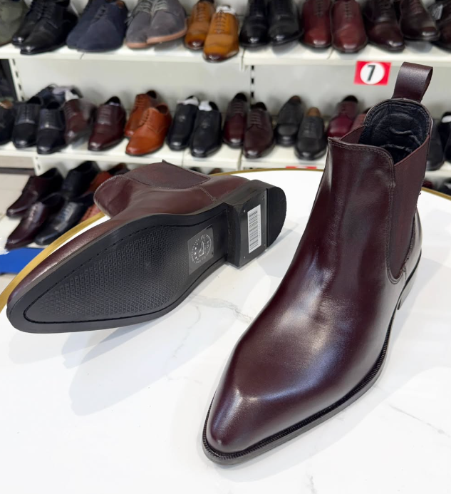 Men's Stylish Classic Pointed Toe Chelsea Boots