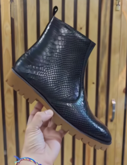 Men's Anti-slip Thick Chunk Snake Leather Boots