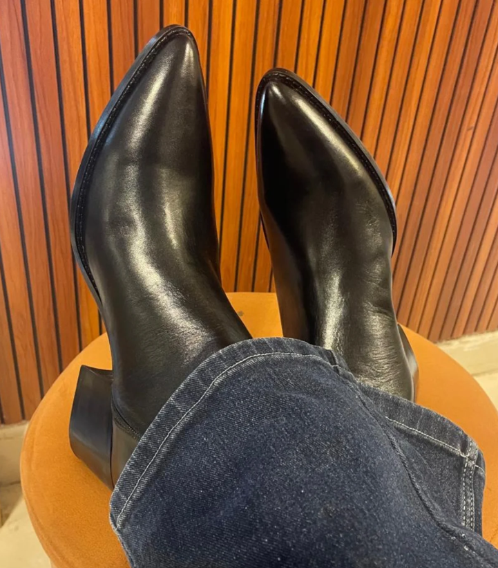 Men's Chelsea Pointed Toe Shoes