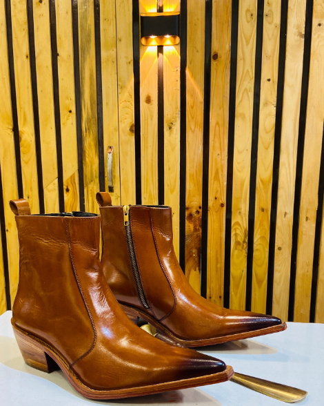Men's Tan Extra Pointed Superb Quality Leather Boots